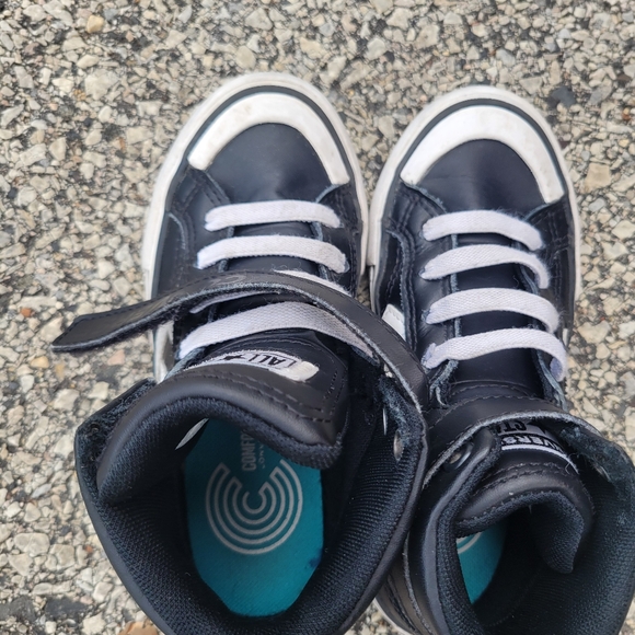 Shoes, size 11 - Picture 2 of 5